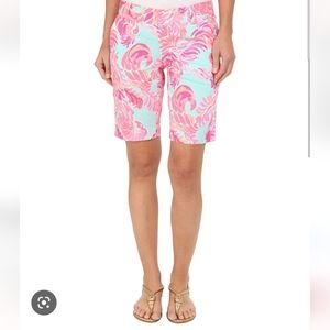 Lilly Pulitzer Chipper Short Size 0